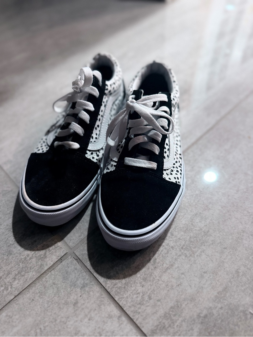 Women’s old skool Vans - Picture 4 of 4